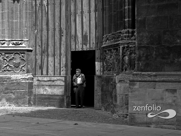 Bordeaux Church Door